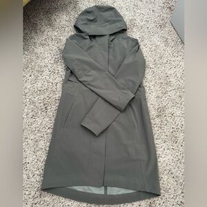 Lululemon Rain Rebel Jacket